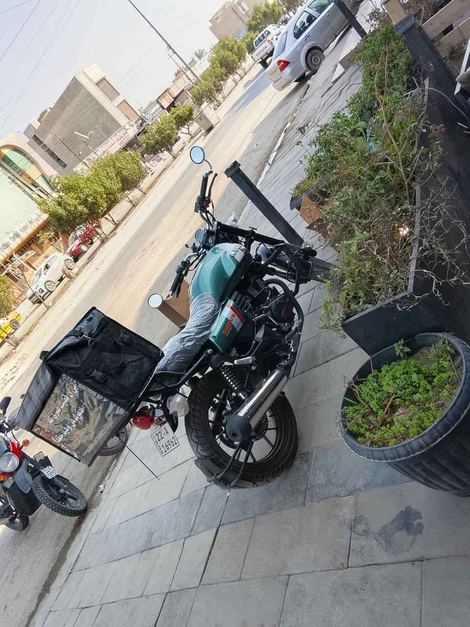 السلام عليكم دايوان لايتي رقم وسنويه تحول ثاني يوم على وضع الشركه مكينه 200 سيسي رايدهه ب 3 او 200 وبيهه مجال حك الجيه صفر كيلو متر صار سبوع من اخذتهه للتواصل ع فيس


**إذا كنت صاحب هذا الإعلان وتريد حذفه لأي سبب، رجاءا أرسل رسالة إلى الدعم الفني**