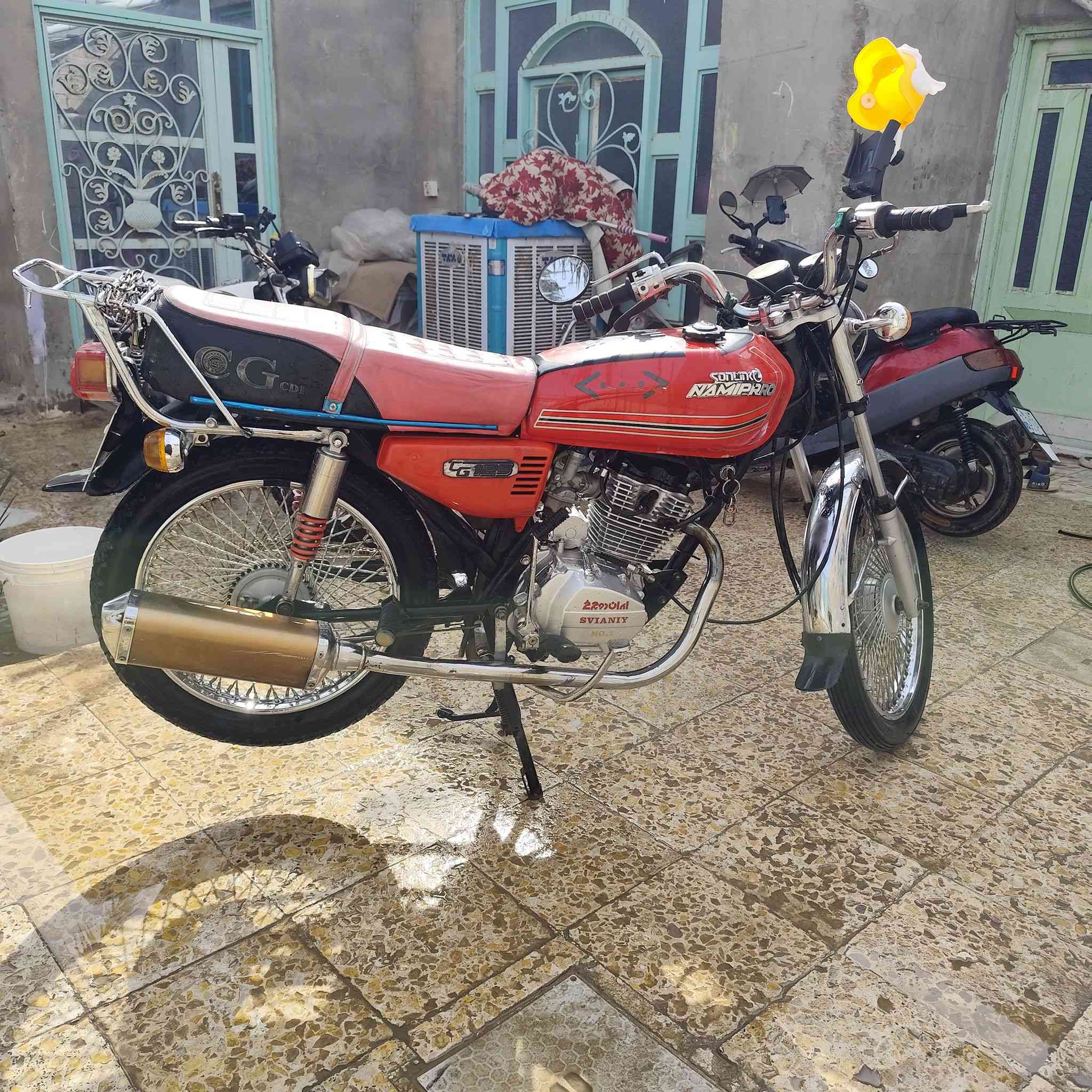 السلام عليكم ، نامة برو للبيع موديل 21 الدراجة رقم وسنوية مداور ثاني يوم بيها محرك سيفاني موديل 25 صارلة اسبوع من شديته السعر 1380 ، المكان كوفة-ناحية العباسية الرقم ***********
