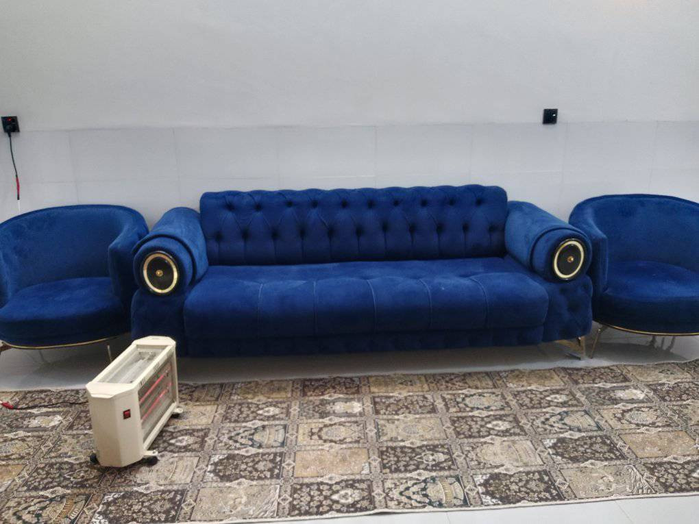 تخم 10 مقاعد كراسي 4 وقنفات ثلاثية 2  تفصال تكمة كلش كلش قوي نضيف جدآ بدون اضرار  العنوان بغداد *********** بيه واتساب
