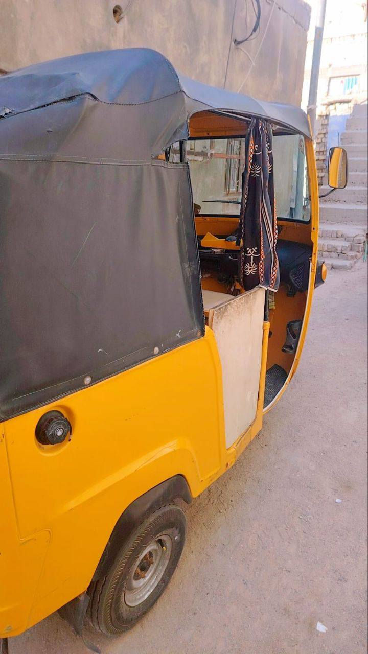 باجاج مديل 19 اوراق بصره مكينه مفتوحه مانقصها ايشي بدي كفاله من ضربه والصبغ السعر 3000 وبيه مجال قليل مكاني بصره الكرمه


**إذا كنت صاحب هذا الإعلان وتريد حذفه لأي سبب، رجاءا أرسل رسالة إلى الدعم الفني**