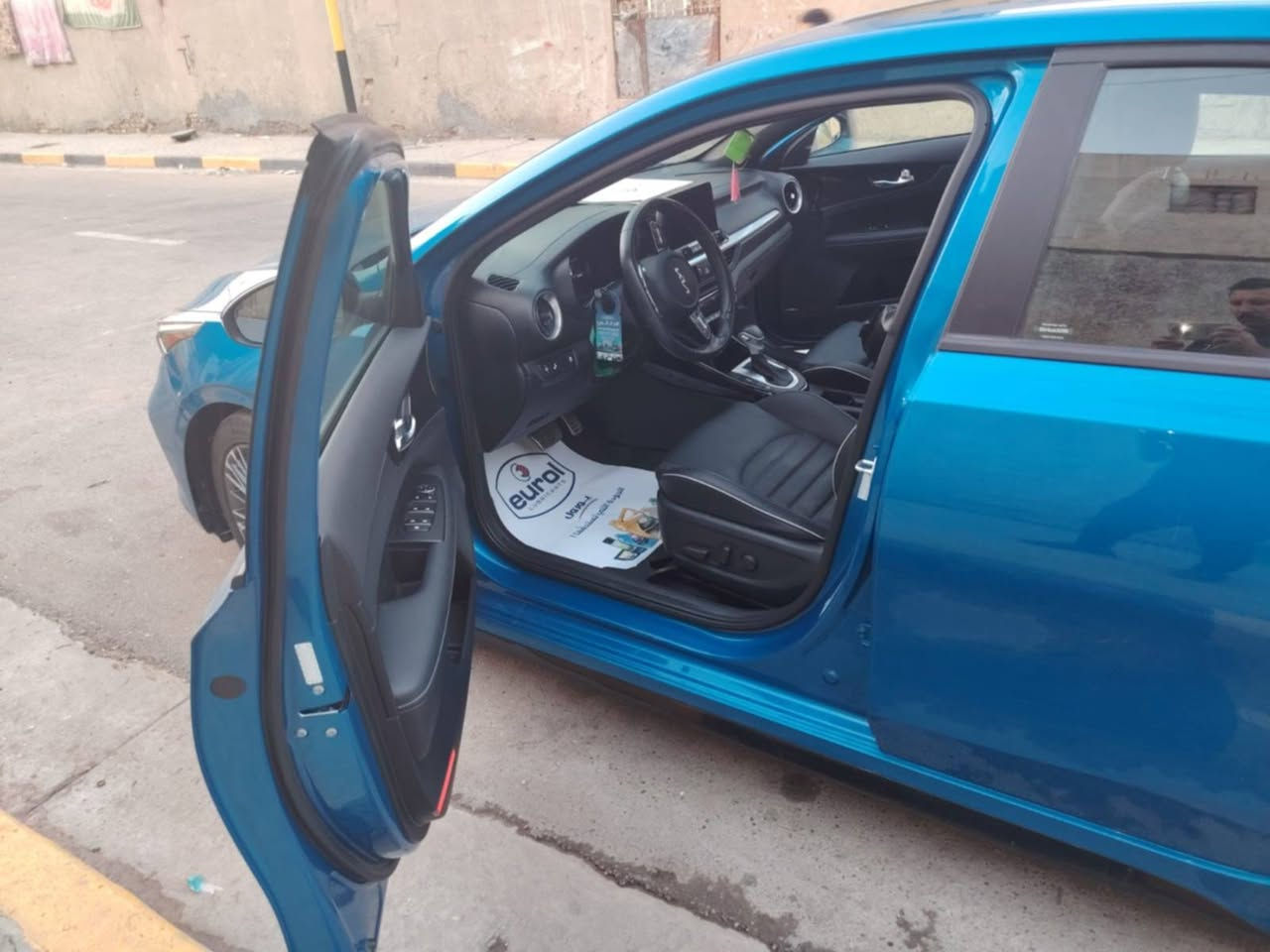 .السلام عليكم
فورتي موديل 24
سياره محرك 2000
دوش
صور الحادث موجود بل منشور 
كير محرك تبريد مكينه كفاله عامه بلادي 
رقم بغداد تحويل ثاني يوم 
العنوان بغداد حي النصر نتصل تدلل على رقم مكلف بل نشر تدلل 
***********
