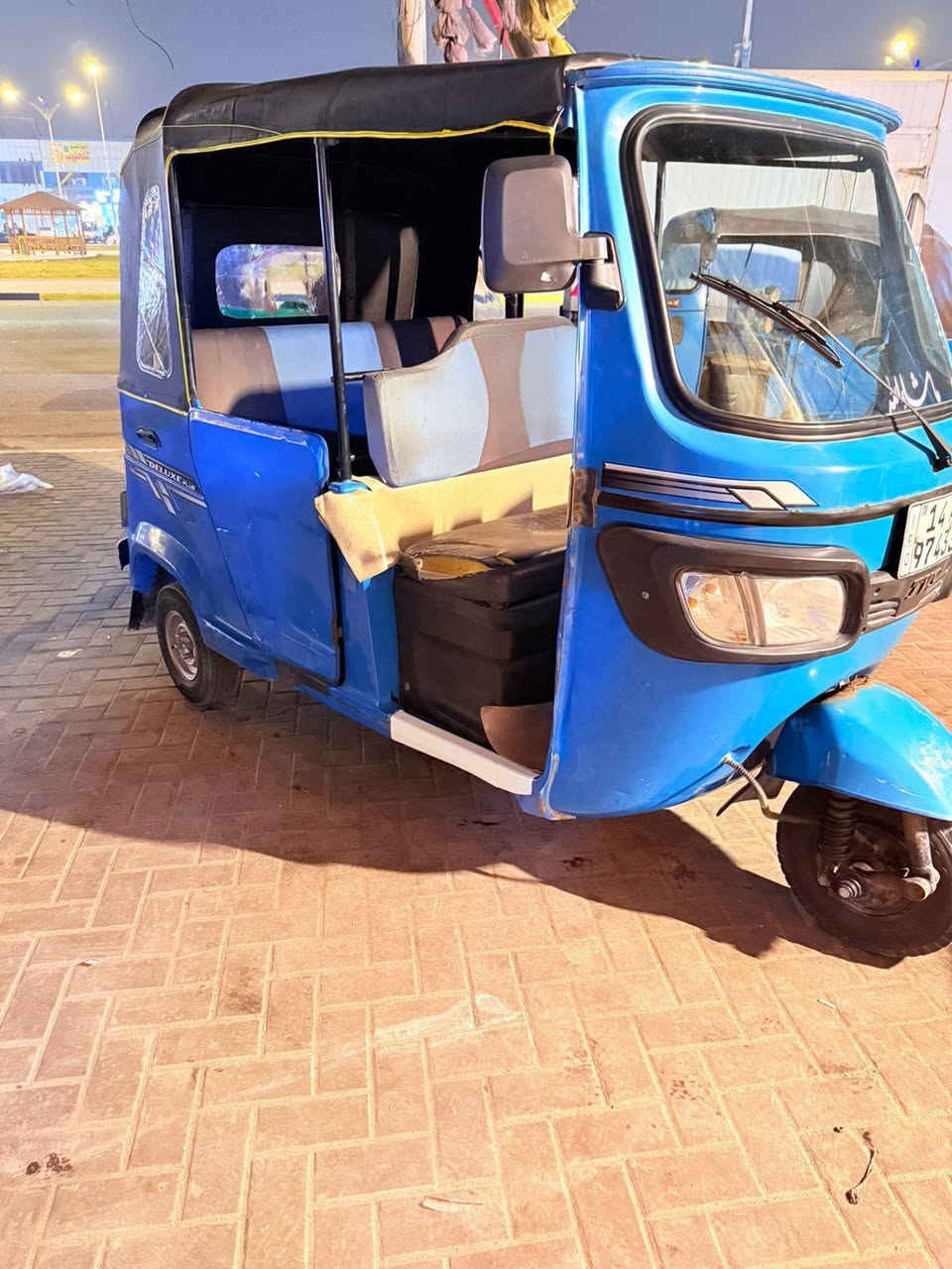 تكتك شوفت عينك نضافه  تكتك كامله  بيه بس نفخه اول ما شغل  بدون اي تنقيص تكتك ما ناقصه اي شي مووديل 22, رقم نكليزي سعر 7200 وبيه مجال لشراي رقمي ***********
