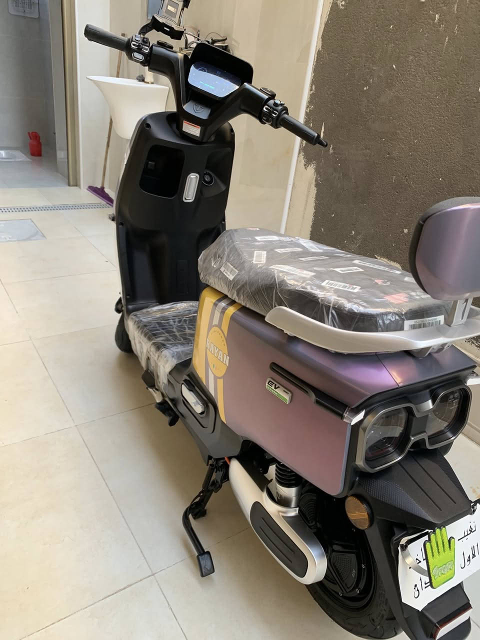 السلام عليكم درجه شحن أم عيون درجه جديده درجه ماشيه 100كيلو درجه 3سرع مسجل استان عاليه ناصي هورن بيه نظام بك وبيهه نظام تثبيت سرعه درجه بيه موصفات اكثر السعر 875الجديده مالته مليون استفسار رقميي***********الدرجه بل البصره
