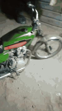 السلام عليكم دراجه للبيع نامه كلك مكنيه مفتوح كامله مابيه اي نقص نضيفه بعدهي جديد 375 وبيه مجال رقم تلفون ‏‪***********‬‏
