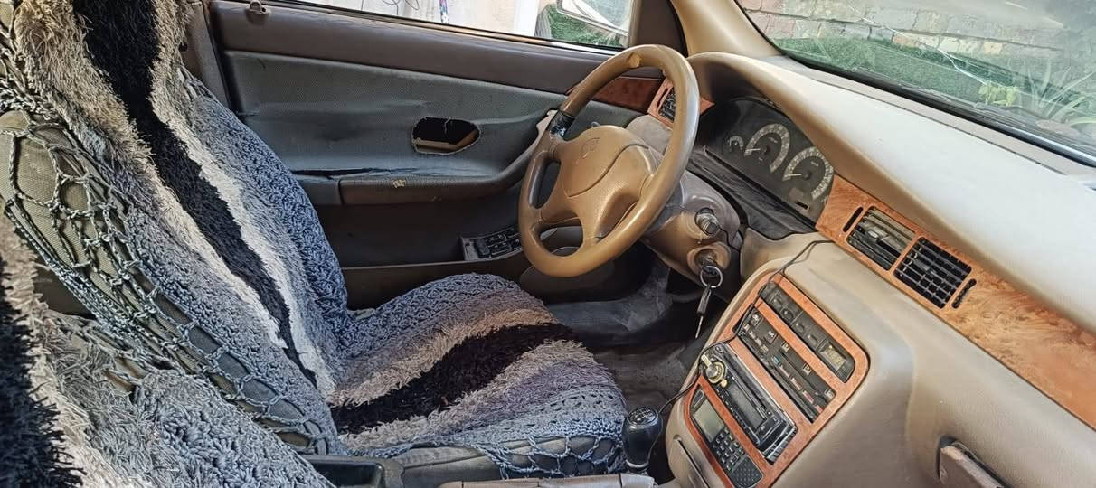 سمند ٢٠١٠ مصفره  من كلشي كير ومكينه فول صدر جديد بس نواقص بصيطه دعاميه اماميه نواقص بصيطه السعر ٢١ ورقه ***********
