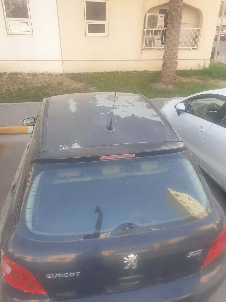 السلام عليكم للبيع نضيفه مناقصها شي سعر 42بيها مجال ***********
