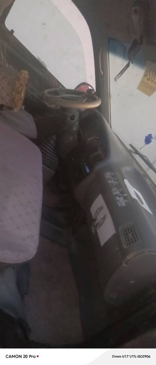 96 مكانها بطويريج رقم انجليزي السعر 46 وبيها مجال..***********
