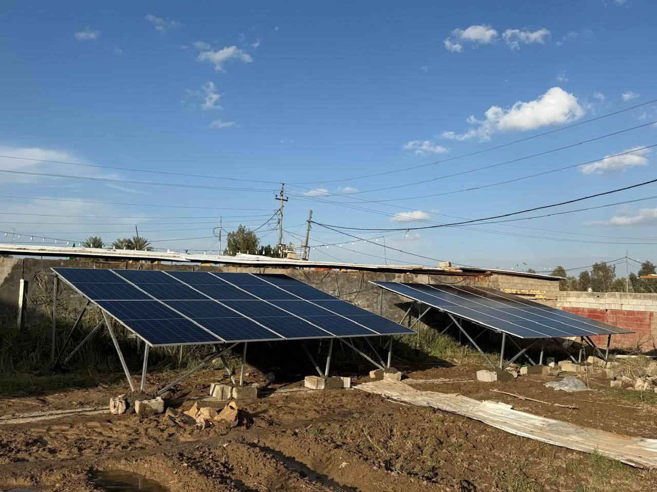 فضل الله وبثقة زبائنّا الكرام مستمرين بتنفيذ أقوى وأحدث منظومات الطاقة الشمسية 🔥

تم بحمد الله إنجاز وتنصيب منظومة متكاملة في مجمع بيع الأسماك للأخ نزار صاحب مركز محافظة واسط بقدرة⚡ 40 أمبير نهاري / 35 أمبير ليلي

💪 استخدمنا أفضل المواصفات العالمية وبجودة عالية جداً:

🔋 بطاريات Svolt عدد 2قدرة البطارية الواحدة 16.64 kWضمان 5 سنوات

⚙️ انفيرتر Deye بقدرة 12 kWضمان 5 سنوات

☀️ ألواح LONGi عدد 20قدرة اللوح الواحد 615Wضمان 15 سنة

✨ منظومة مصممة لتتحمل ضغط العمل المستمر وتوفر طاقة مستقرة بدون انقطاع، حتى بأصعب الظروف

📌 شغل نظيف – مواد أصلية – أداء عالي – واعتمادية تامة

إذا تريد تخلص من مشاكل الكهرباء وتضمن راحة بالك، إحنا جاهزين نخدمك بأفضل الحلول وبمواصفات عالمية.
م مهند الشمري للاستفسار ***********
***********
النور لمشاريع الطاقة الشمسية 
العنوان واسط قضاء العزيزية مقابل مركز الشرطة
