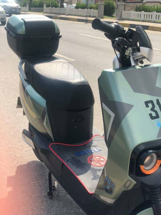 السلام عليكم عندي هذا الماطور الشحن 318 مستخدم 8اشهر الماطور جديد شرط النضافه البطاريات شرط عقل ملف شرط الفحص الماطور نضافه فول مثل ما موضح بل صور غراضو كامله جنطه اضافيه الشحنه مالو السرعه 99 الحقيقي 80 تيارات جديد ماطور نضافه 💯السعر 580 وبي مجال شي بسيط  مكاني موصل حي المحاربين قرب مسبح الابراج رقمي ***********
