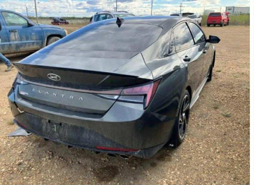 بسم الله الرحمن الرحيم 🧿
للبيع فقط ♥️

🇺🇸🇺🇸النترا  N lien .SPORT 🏁
موديل …….2023
سيارة فول فول 
حجم محرك 1600 توربو 🚀🔥
ماشيه 27 mil
بصمة تشغيل
تشغيل عن بعد
شفتات ستيرن 
ابواب بصمة و ترحيب 
كامرة 360 درجة
‏Handy Break بصمة
مضخم صوت BOSS 
لد دشبول بلادي 16 لون
سلايت 
رادار امامي 
رادار خلفي 
نقطة عمياء
توقف ذاتي 
قيادة الية
تحكم استيرن جهتين
شاشة دجتال كبير 
نظام القيادة ( normal + sport + eco
لايت زينون 3 عدسة بلادي 
ليد خلفي 
كشن هيتر 
استيرن هيتر 
كشن كهربائي 
شحن موبايل لاسلكية
ويل كروم حجم 18
شاشة قيادة اضاءة 4 الوان 
سيارة  ضرره جدآ جدآ خفيف 
بدون ايرباك 💯💯
بجم كبس💯
مكان سيارة الموصل او اربيل
المشتري  اتصال ع واتس اب رقم 
للأستفسار (*********** )📲
