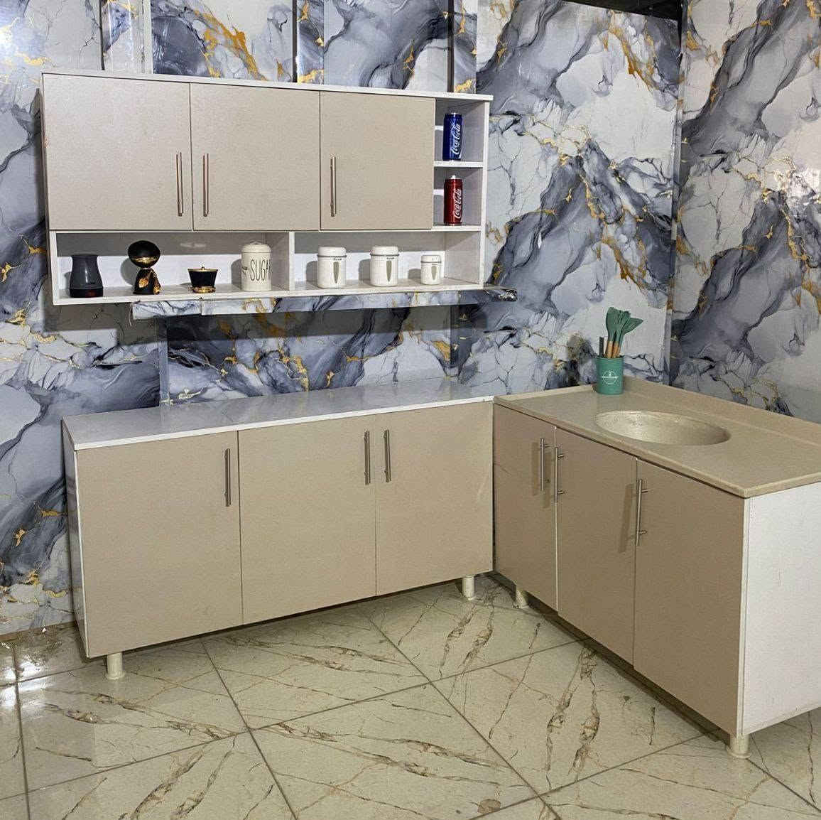 كاونتر خشب MDF متر ونص ارضي وملحق مع سنك متر و20 مرمر السعر 225 الف

👈اذا تريد السنك متر ونص اضافه 25 الف على السعر 
👈اذا تريد  انضيف مجر واحد اضافه 10 الف على السعر
👈اذا تريد المرمر اسود اضافة 5 الف على السعر
👈اذا تريد انضيف ثلاث مجرات اضافه  25 الف على السعر
👈اذا تريد اضافة  ملحق فوك السنك اضافه 75 الف على السعر 
👈اذا تريد اضافة فاترينا اضافه 85 الف على السعر


**إذا كنت صاحب هذا الإعلان وتريد حذفه لأي سبب، رجاءا أرسل رسالة إلى الدعم الفني**