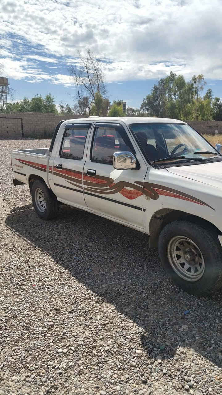 بەناوی خوای گەورە پیکاب دێر مۆدێل 2007مەنەفێس ئەسڵی  ناوسور تایەی تازە تەقەوڕەقە بەشەرت سەیارەکە زۆر پاکوبێمەسرەفە جامکارە با مەکنە بەخ مەکنەوگێڕوو ئەکسی بەشەر  شوێن کەلار نرخ 36گەڵا بۆپەیوەندی ***********
