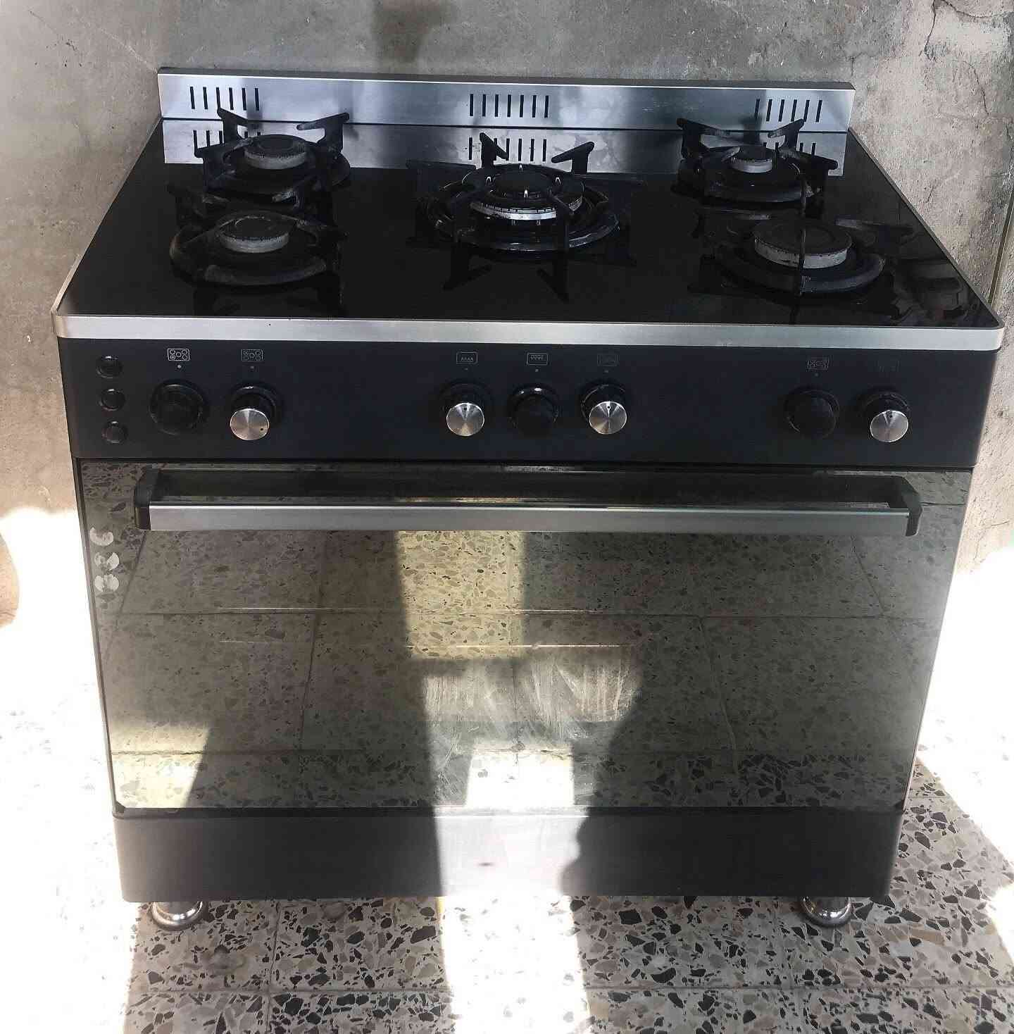 طباخ نظيف جدا 5 عيون فرن جوه فوك


**إذا كنت صاحب هذا الإعلان وتريد حذفه لأي سبب، رجاءا أرسل رسالة إلى الدعم الفني**