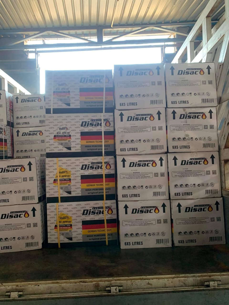 #DISACO_Oil 🇩🇪 ديساكو

كل تبديلة غيار.. بثقة ونعومة لا مثيل لها! ⚙️🚗
​لأن المحرك (المكينة) هو عصب الأداء في سيارتك، وفرنا لك الحل الأمثل الذي بين التكنولوجيا المتطورة والأداء الفائق.
​اكتشف ديساكو التخليقي بالكامل، المصمم خصيصاً ليحاكي دقة المحركات و نواقل الحركة الحديثة ويغلف كل ترس بطبقة حماية تدوم طويلاً.

لماذا تختار DISACO ? 
​🛡️ حماية موثوقة في كل تبديل: يقلل من التآكل والاحتكاك ليطيل من عمر المحرك بشكل ملحوظ.
​🔄 أداء سلس وناعم: يضمن لك انتقالاً مرناً بين السرعات لقيادة أكثر متعة وراحة.
​🧪 زيت تخليقي متطور: تركيبة فريدة تتحمل أقصى ظروف التشغيل ودرجات الحرارة المتفاوتة.
​لأن سيارتك تستحق الأفضل، اختر ديساكو .

👨‍💻لطلب معلومات ع، يرجى التواصل معنا لضمان شراء المنتج الاصلي 

🏭 تطلب من 

شركة #دبي للتجارة العامة المحدودة 

✅ الأداء الأفضل لسيارتك مع منتجاتنا

📩 يمكنكم التواصل معنا من خلال رقم الهاتف الآتي 
☎️***********
***********

       

🚩 العراق - ديالى - خانقين  - شارع علمدار 

#drift #driver #sparepart #supercar #auto #automotive #fast #stance #retail #wholesale #car #cars #truck #trucks #transport #firstquality #Oil #Petroleum #lubricants 
#زيوت_سيارات #زيت_محركات #ديزل #بنزين #هيدروليك #زيت_تروس
