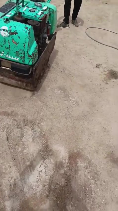 حادله يدويه للبيع المكان بصره
سفتي كامل سلف وهندر
هزاز مكانكي مضخة على بلاد 
***********
