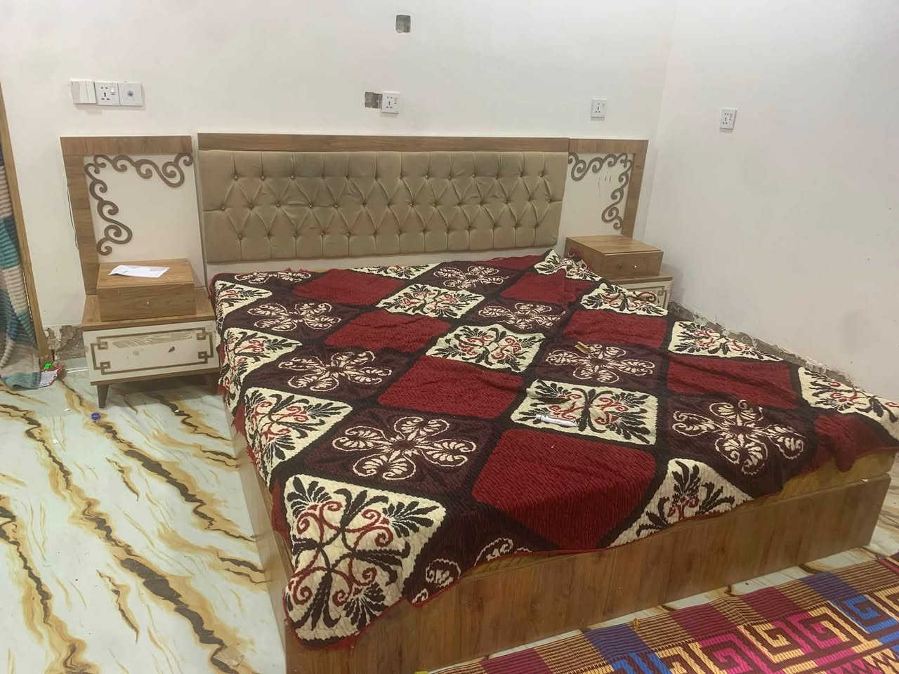 غرفت  نوم تركي سعرهة ٣٠٠وبيهة مجال جرباية ام المخزن
أتصال ***********
