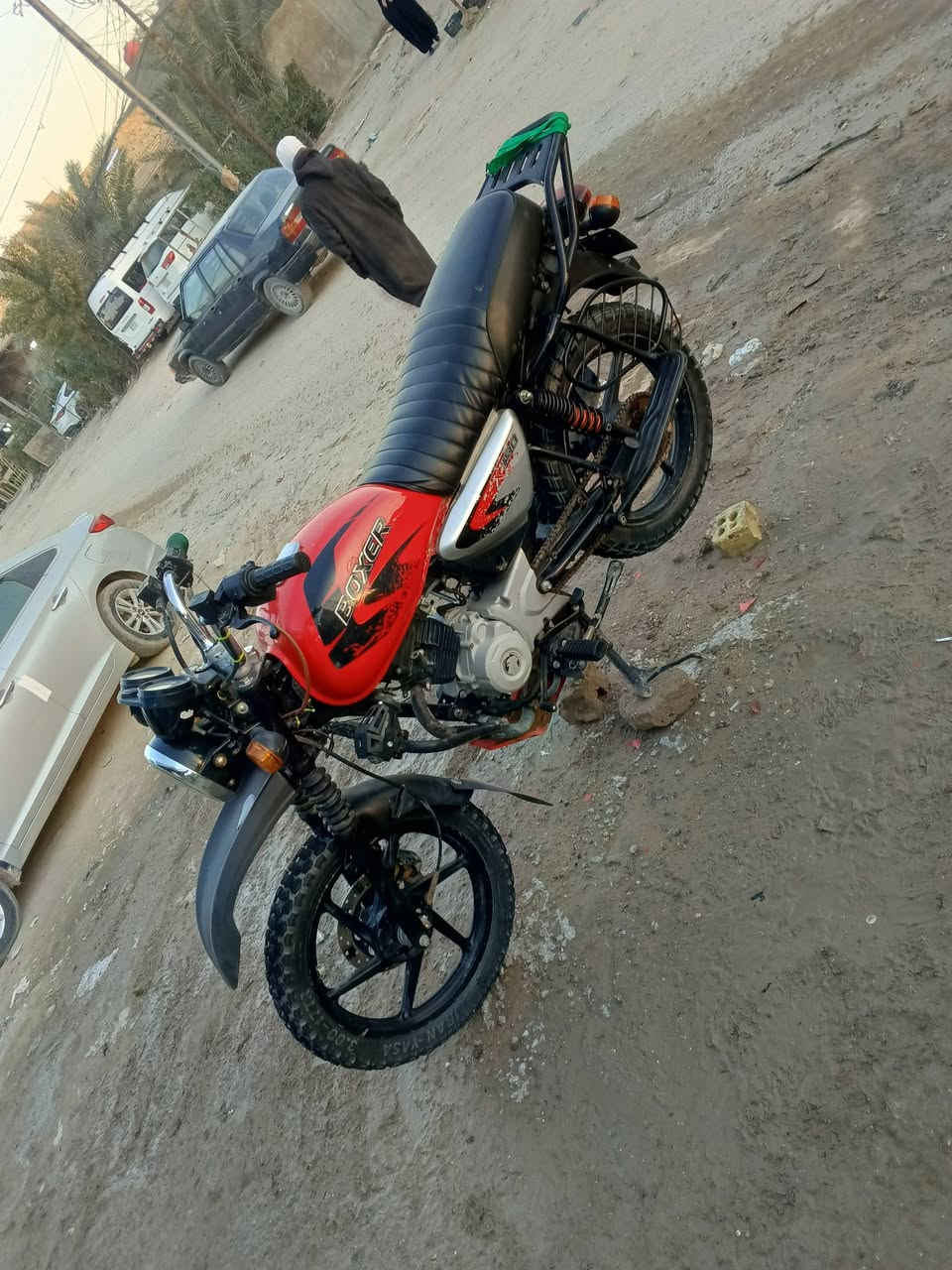 السلام عليكم
من رخصة الادمن الكروب 
دراجه بوكسر موديل 23 
مفتوحه بس ولفات 
دراجه كلش حلوه 
احلى من الصور فول فول 
مكفولا من كل شيء 
دراجة كلك
دراجه مال مزاد اربيل 
سعر 750 
وبيها مجال 
عنوان كوفه اللي يحب يتصل 
***********
***********
