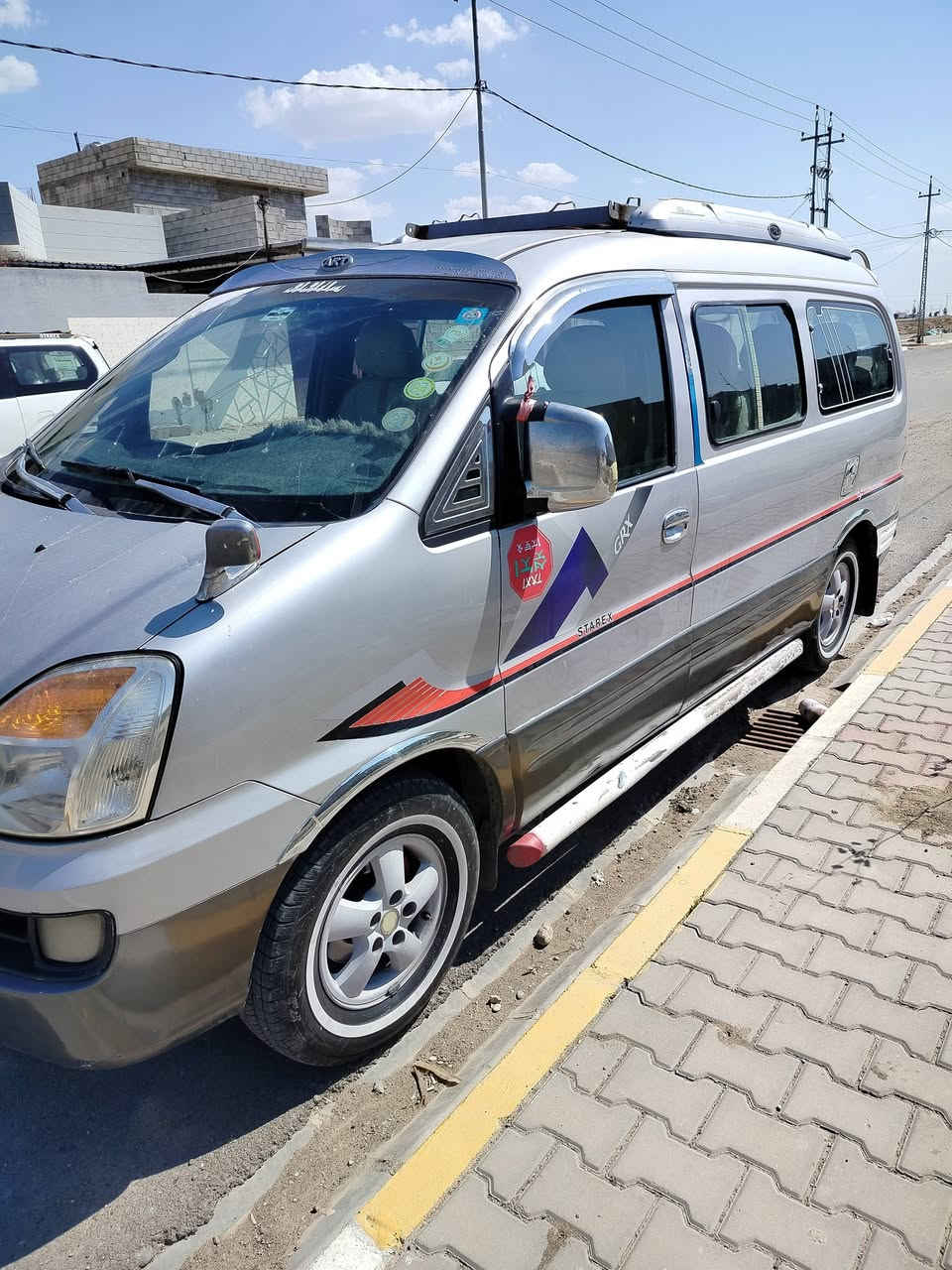 سلام عليكم استاركس لبيع موديل 2006 رقم ديالي دولي بسمي محرك جديد شواصي معمر حلو مكان سياره كركوك شراي يخابر ع امير الحسكلي سعر 85 بي مجال ان شالله رقم هاتف ***********
