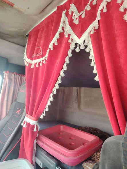 السلام عليكم مان البيع موديل 2001 كير عادي محرك بشرط الابخر ولاتنقيس رتايكر هاف العنوان ديالى الاتصال *********** الاستفسار السعر خاص
