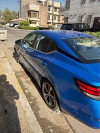 سنترا موديل ٢٠٢٣ فئة sv قطعين صبغ جاملغ عكس السايق وبنيد ماشيه ٣٥ الف ...