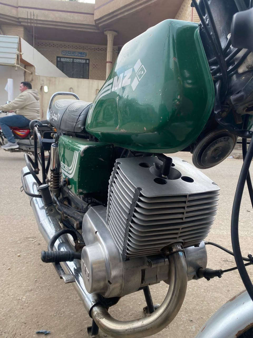 السلام عليكم
مكلف بالنشر مكلف بالنشر مكلف بالنشر 
دراجة ٨٢ داينمو وارميچر سنوية عاج وارقام انگليزي 
سايز ٣
لحيم بالخشم فقط 
للاستفسار عن السعر وبقية التفاصيل الاتصال على الرقم سجاد ‏‪***********‬‏ 
المكان ديالى منطقة الهويدر 
الرقم بي واتساب
