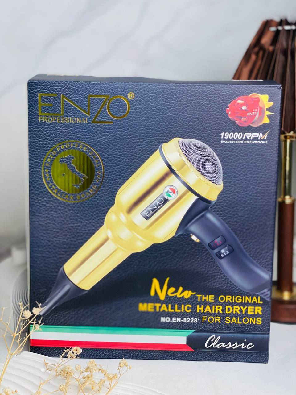 جبنالكم سشوار العمر 🥰 سشوار ENZO للصالونات معدن بقوة 19000 RPM عالي السرعة موديل EN-8228 تجربة احترافية وبسرعة عالية جدآ ✔️💯
أقوى سشوار للبيت و الصالونات
سشوار انزو للصالونات
الأصلي 💯% 🔥صنع ايطالي من إنزو
✅ يمتاز سشوار إنزو Enzo الإيطالي الأصلي بالقوة والمتانة.
✅ يمنح الهواء البارد و الحار بحسب الرغبة
✅ يتمتع بالجودة و النوعية الممتازة.
✅ قوة ضغط لتجفيف شعر 
✅ سرعة فائقة في التجفيف اداء مهني احترافي يدوم فترة اطول 
سشوار شعر ستانلس ستيل “بروفيشنال” ماركة ENZO الايطالية

سشوار الشعر بالماركة الإيطالية إنزو يتميز بلون مميز، ويعتبر مثالي لتصفيف الشعر بسهولة وسرعة في المنزل أو في صالون التجميل ويعتبر هذا المجفف لطيفاً على الشعر، حيث يستخدم تكنولوجيا لتوزيع الحرارة بالتساوي، ويجفف الشعر بشكل أسرع، كما يحتوي على برقائق السيراميك الخاصة التي تحمي الشعر من التلف وتمنحه مظهراً ناعماً ولامعاً
#الاصلي 
المنشأ ايطالي 🇮🇹🇮🇹💯
ماركة اينزوا الاصلي 💯 
السعر 50  الف وبي مجال لليشتري وشرط الفحص بوجود المندوب أي اختلاف بي يترجع وتدللون 
🚘 يوجد خدمة توصيل لجميع محافظات العراق 🚘


**إذا كنت صاحب هذا الإعلان وتريد حذفه لأي سبب، رجاءا أرسل رسالة إلى الدعم الفني**