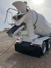 مان للبيع موديل 2006 سليمانيه رقم الهاتف 07704055259 مكان بغداد جرف او...