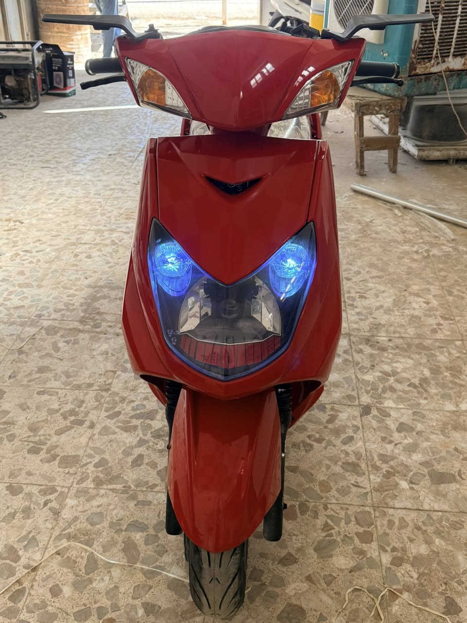 دراجه سكنس فحل البيع نوزل خطين دراجه مزوده كلاجات رياضيه خلفي ومامي مكينه جديده معدل ونهضه قويه تيرات جديد خلفي ومامي مزوده عدسه لايت كلش قوي دراجه رميه كفرات كله بلاديه ومختم  طلاعات تلث خطوط دراجه بلاديه ومتعوب عليه سعره 950وبيه مجال شراي موشراي لا دخل عله المنشور عنوني شاميه شرات تصل *********** ما متوجد عل خاص
