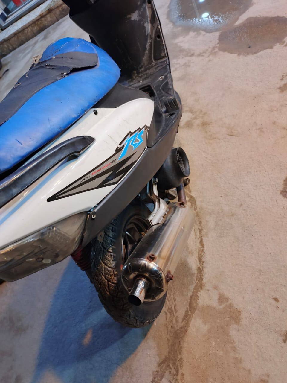 ماكس عدله للبيع بلاديه محرك مفتوح مره وحده مزود55  كلجات رياضي شلعه ومعدل تشك الكاع كهربائيات شغاله سلف شغال نقص باتري فقط مكاني كربلاء
السعر 400وبيها مجال وي استفسار ***********
