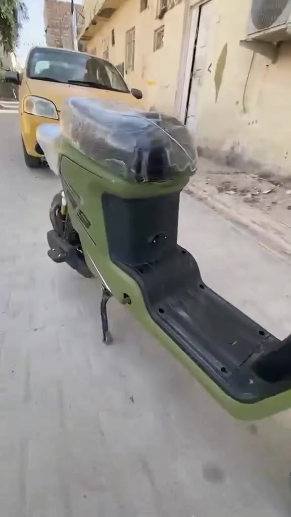 • الـسـلام عـلـيـكـم •
دراجة شحن R9 شركة ونلي للبيع ( اخت الجديدة ) 2026

اللون / زيتوني مميز

الاستعمال شخصي ما متعوبة 

تفاصيل اكثر -

يجي وياها شاحنة اصلية مالتها و بصمة Nfc وسويجين وكارت بيه بلوتوث كامل ينربط بالتلفون و بريك امامي خلفي و كلوب ناصي و عالي تحتوي على نظام اربع سرع سرعتها اربع سرعات تمشي 109 الحقيقي 80 الى 85 و نظام ال R الرجوع الى الخلف و نظام ال P و دبل اشارة واشارة يمين يسار وهورن 

السعر $ /٤٢٥

( بيها مجال بسيط ). 

العنوان / اااالنجف الاااشرف


**إذا كنت صاحب هذا الإعلان وتريد حذفه لأي سبب، رجاءا أرسل رسالة إلى الدعم الفني**