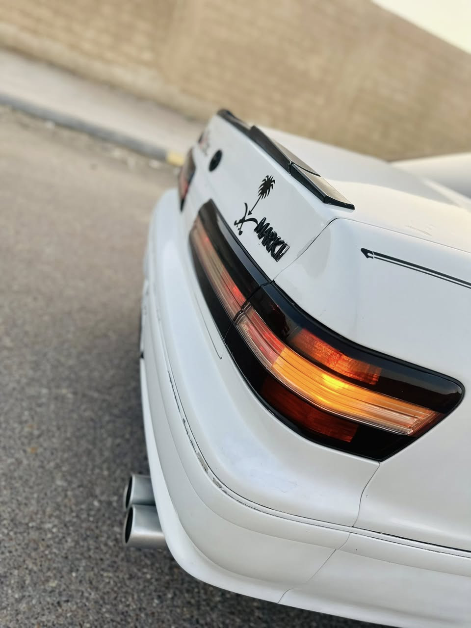 مارك 2
موديل 2000
رقم بصرة بسمي أليف مشروع وطني
دشبول ايسر بلاد
غرفة جديدة
محرك وان جي 
السيارة كاملة من كلشي بدون اي نقص 
لايتات زنون عالي وناصي وبروجكتر 
شاشة 10 انج وكامرة خلفية
سستم صوت جنون 
تخم ويل كب وتايرات جديدة
تبريد ثلج وحدادية جديدة 
السعر 78 وبيها مجال 
البصرة ابو الخصيب 
***********
