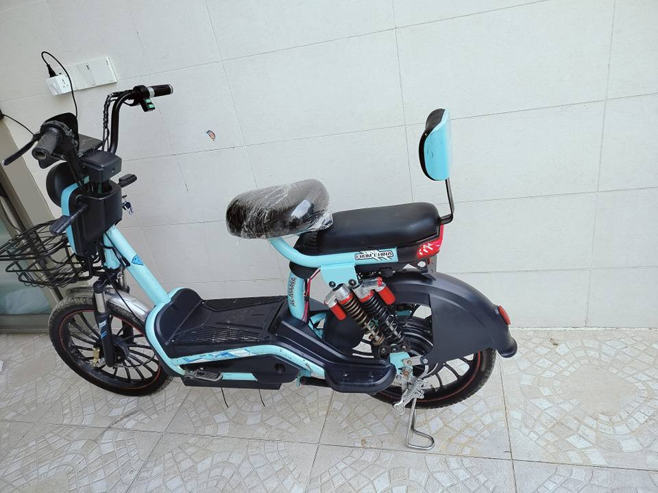 مانتۆڕ شەحن ٥ پاتری گەورە حەجم ۲۰ ماڕکەی ئەڵماسە هەمو شتی بە شەرتە نرخی ۲٨۰ هەزار *********** أربيل, العراق
