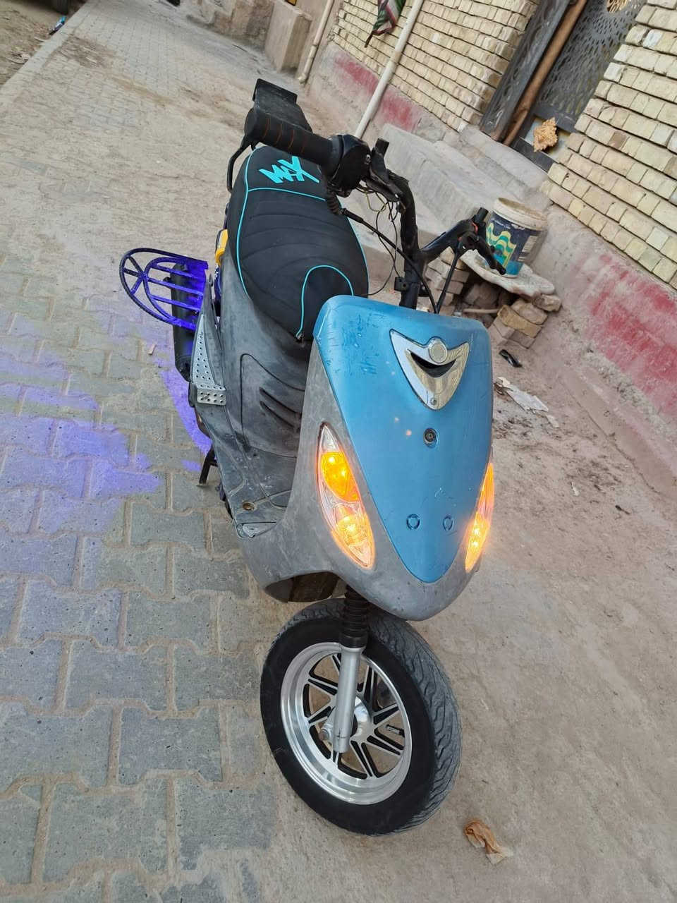 سلام عليكم ماكس منغولي مكينه49بلاديه دراجه نضيفه ماعيزه شي السعر 450 وبيه مجال/المكان نجف حي المعلمين/ ***********
