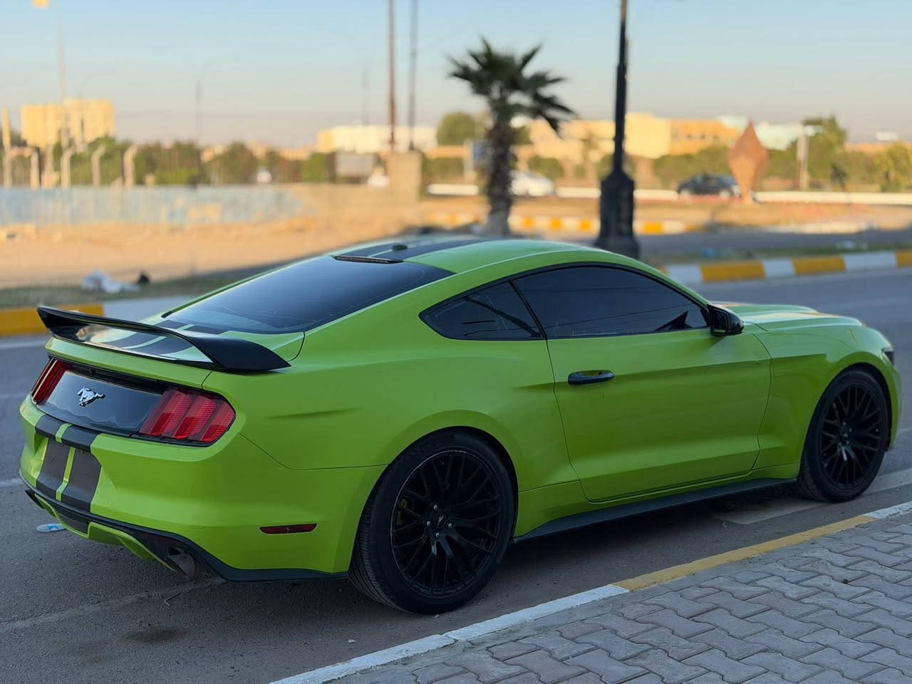 موستنك ايكوبوست 2015
فول مواصفات كير عادي شاشه جبيره تدفئه تبريد ب كشنات ويل بدلته شديت فيراده وتخم تاير جديد السياره بدون اي نقص ومكينتها ممدود عليها سبانه السعر 98 وبيها محال السياره حادثها جاملغ وبنيد بدون داخل ومصبوغه عام تغير لون بدون ضربه بدون معجون ***********
