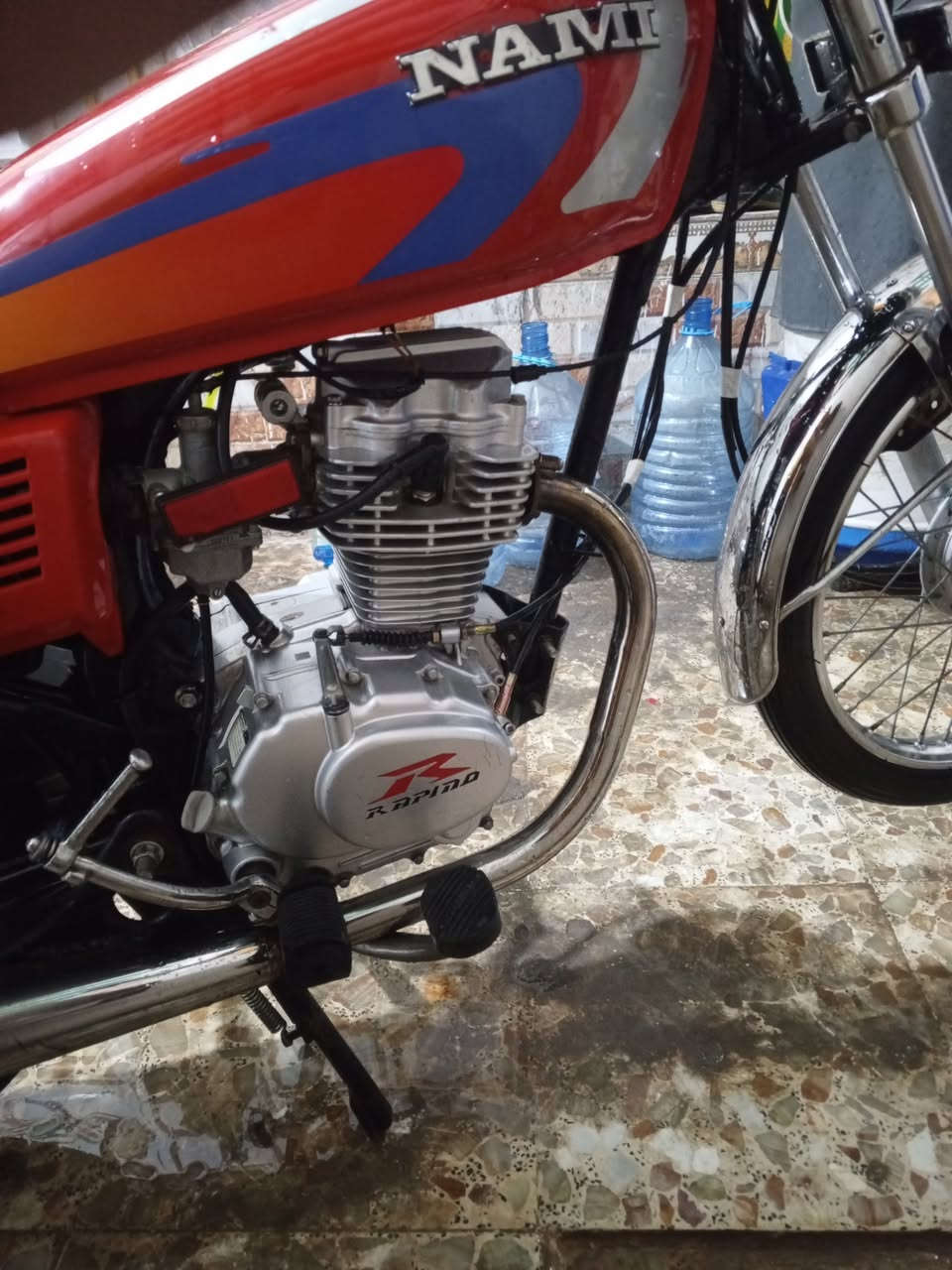 سلام عليكم شباب دراجه نامه شلامجه تعمير جديد بيه مكينه ربيدو مكفوله كفاله عامه  دراجه بدون سعر 800وبيه مجال مكاني ميسان هاذه رقمي بي وتساب ***********
