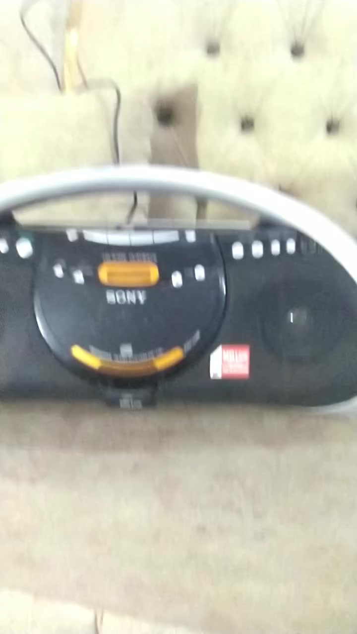 انتيكات لمحبين وهواه الانتيكات الصوتيه.. دزلي صوره واجاوبك بالسعر.. التفاصيل بالفيديو.. *********** يوجد توصيل
