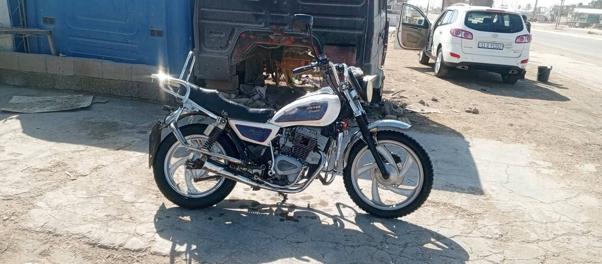 سلام عليكم دراجه للبيع اصولي كامله كهربائيات شغاله مكاني ديالى خان بني سعد استفسار اتصل على رقم ***********
