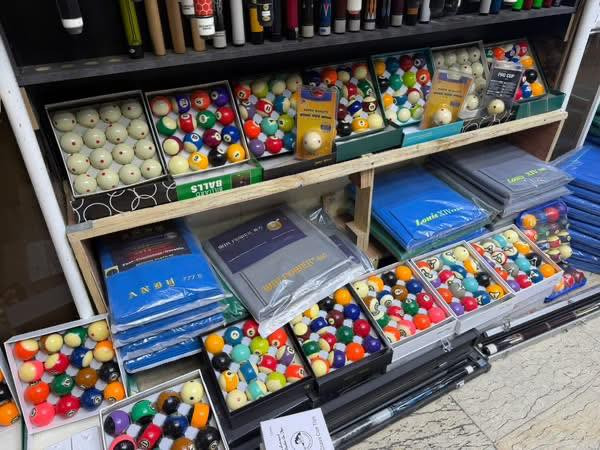 السلام عليكم بلياردات مستخدمه قليل للبيع مع الضمان يوجد شد ونقل كافه محافظات العراق
_____________________________________

يوجد جميع انواع البليارد الجديد مع ضمان اقل قطعه 5 سنوات 

________________________________________

يوجد جميع مستلزمات البلياردو وبأنسب الاسعار 

____________________________________

للحجز والاستفسار ***********                       ***********.     🎱🎱🎱

بغداد حافظ القاضي
