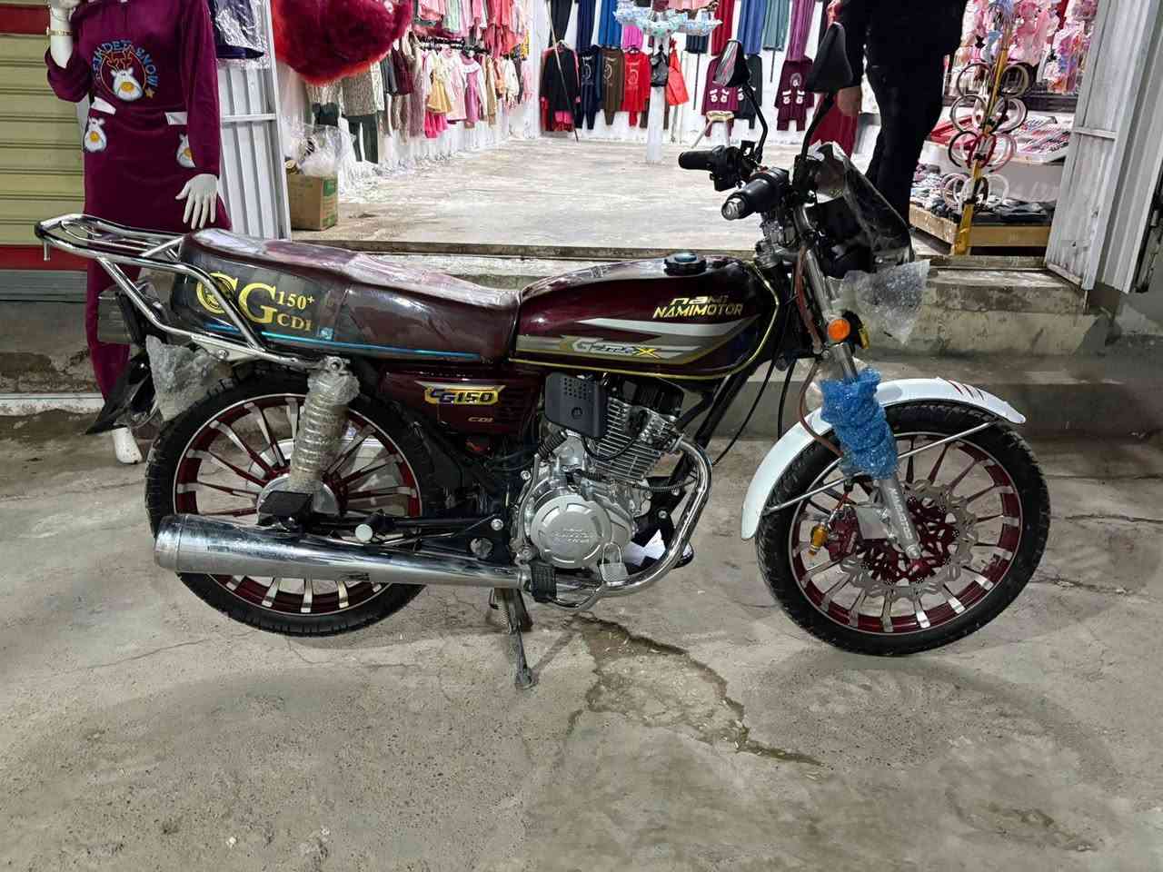 سلام عليكم ماطور للبيع مديل 2025 محرك شرط سبانه ممضروب دراجه نضافه فولل  كهربائي كله اوراق كامله مكان ديالى جلولاء سعر725 وبي مجال ***********     ،🖐️
الموشراي ليكسر بمال العالم تره تسمع كلمه مو حلوه
