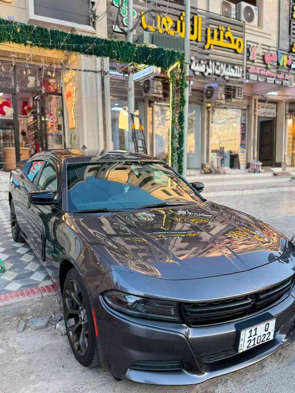 السلام عليكم 
جارجر sxt 
للبيع  
موديل 23 الاصدار الاخير
محرك 3600 
6 سلندر 
رقم بغداد رقمها حلو 
سيارة نظيفة حيل وجديدة استخدام قليل جداً 
مواصفات الsxt المعروفة
حادثها مرتب وبسيط جداً  تبديل قبق جنطة
صور الحادث مرفقة بالمنشور 

🔴🔴🔴⚫️⚫️⚫️   

مكانها بغداد الرصافة 
السعر 230 ورقة وبيها مجال للجادين بالشراء  
ما اقطع سعر بالاتصال الشراي يتفضل ويفحص السيارة ويشوف نظافتها ويدلل 
متوفر واتساب 
***********
