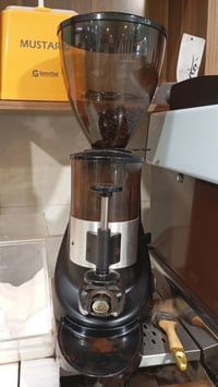 مطحنة قهوة • مازر ميني • النداء