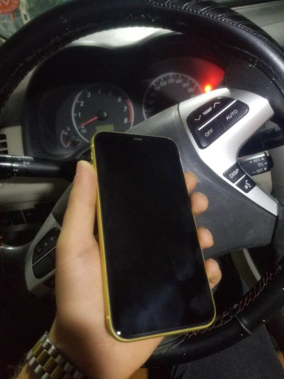 iphone 11

📱64 گێگا

1سیم-ئیسیم

ئەمریکی/LLA🇺🇸

پاتری 72🔋بە زەمانی ئەوەی لە پاتری 100ی بازار باشتر بێت 

مۆبایلیکی یەک دەست بوە بە زەمانی دار و بەرد و فەحس و هەواو و کۆمپیتەر بە دری تو 
مۆبائلەکە کەپسە و هەوا نادا

سعری 200 هەزار و لە هەولێرم
*********** رەقەم تەلەفۆن أربيل, العراق
