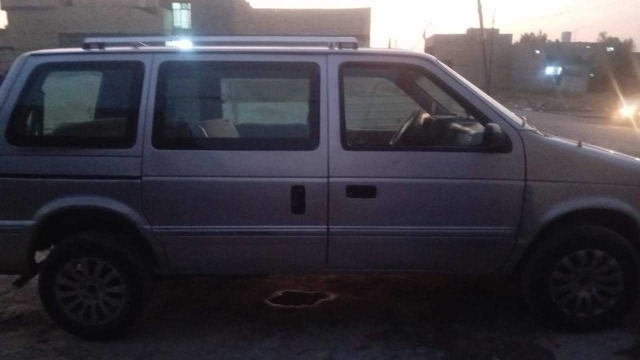 سياره دوج كلايزر للبيع رقم بصرة مشروع وطني بسمي جاهزه من كلشي بس التبريد عاطل غراضه  موجوده كير محرك خير من الله مكاني بغداد الحسينيه مال الراشديه السعر 40 هذا رقمي ابو عبدالله ***********
