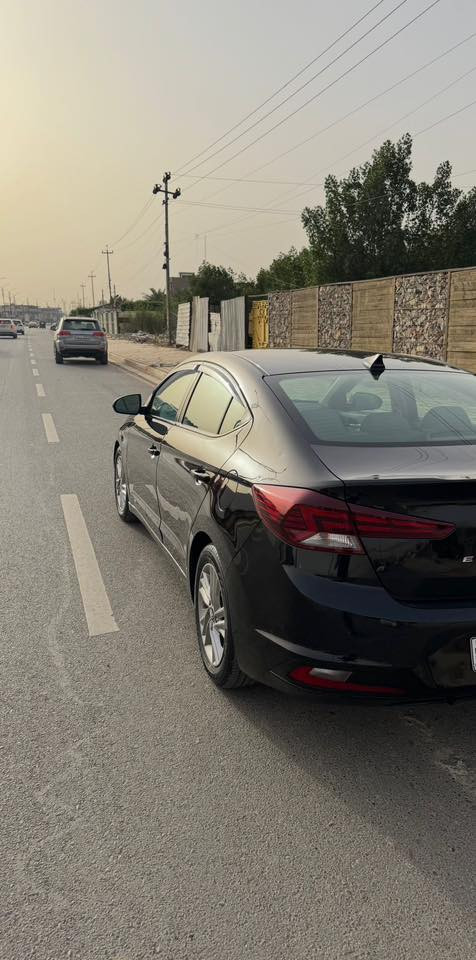 سلام عليكم
النترا للبيع موديل 2019

وارد امريكي حادثها جاملغ و بنيد

مواصفات معروفه 

شاشه كبيرة

تحكم ستيرن جهتين 

حساسات

رادار

سونار موجود 

ماشية 107 الف 

مكان السيارة بغداد المشتل 

رقم اربيل الجديد 

سنوية 2030

السعر 113$.  وبيها مجال قليل

‭0771 395 4457‬
