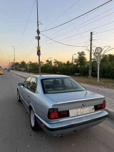 مكلف بل نشر
٥٢٥ مسكر كير عادي موديل ٩٠ رقم بغداد مشروع وطني تبريد شغال بجم عريض مري منفصل داخل صاج جلد كارتير دبل ايرباك السياره سلايت بس مو شغال ويل خلية بك لايت ابو لد بجم دخاني كير عليه شورشفت للبيع فقط أو شرط الحويل
 السعر ٦٣ بيهة مجال للشراي  للاستفسار***********
