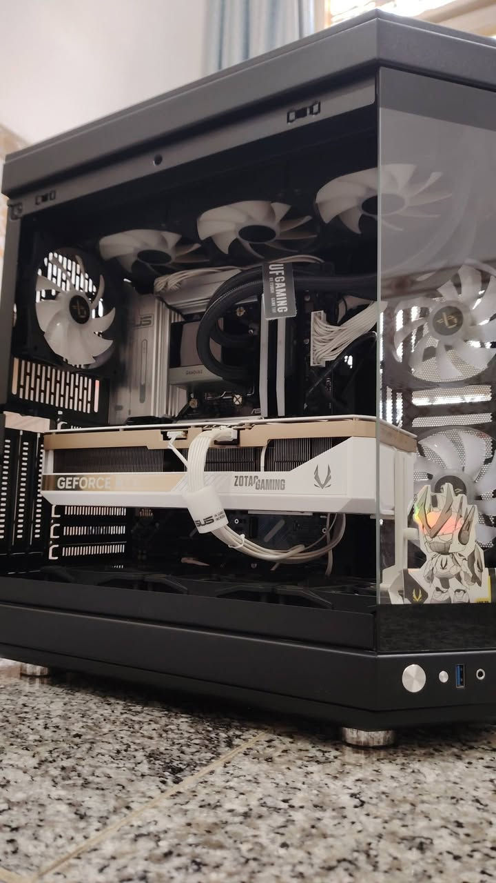 تجميعه مستعمل قليل الموصفات High-End
السعر 4,000,000

R7 9800X3D 
RTX 5080 ZOTAC OC SOLID WHITE 
X870-P ASUS PRIME DDR5 WIFI 7 WITH 
RAM CROSAIR 32GB 7000hz DDR5 RGB 
M.2 Lexar 1TB NM790 SSD PCIe Gen4 
THERMALRIGHT TR-TG1000-W ATX GOLD WHITE 
WATER COOLER GAMDIAS CHIONE E4- 360MM C/ DISPLAY
CASE XIGMATEK X ALPHA CUBI
Windows 11 Pro Original Key

مكاني ناصرية رقمي *********** 
توصيل موجود
