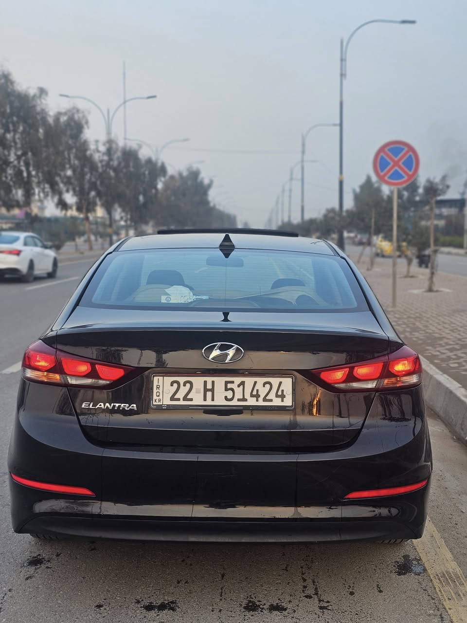 النترا موديل 2018 فول توماتيك 
وارد كندي 
ماشيه 200 الف 
( بصمه .فتحه .حساسات مرايا .كشنات و ستيرن تدفئه .تحكمات ستيرن .....)
الضرر جاملغ السكن و شبر من بوند  شرط بدون دواخل و كرت صبغ جوا داير جاملغ الخلفي 
شرط الايربك 
المكينه شرط ما مفتوحه فقط صوت راجز 
تواجد السياره في معرض برج العرب 
تواصل ع رقم و داخل المعرض فقط 
 ***********
