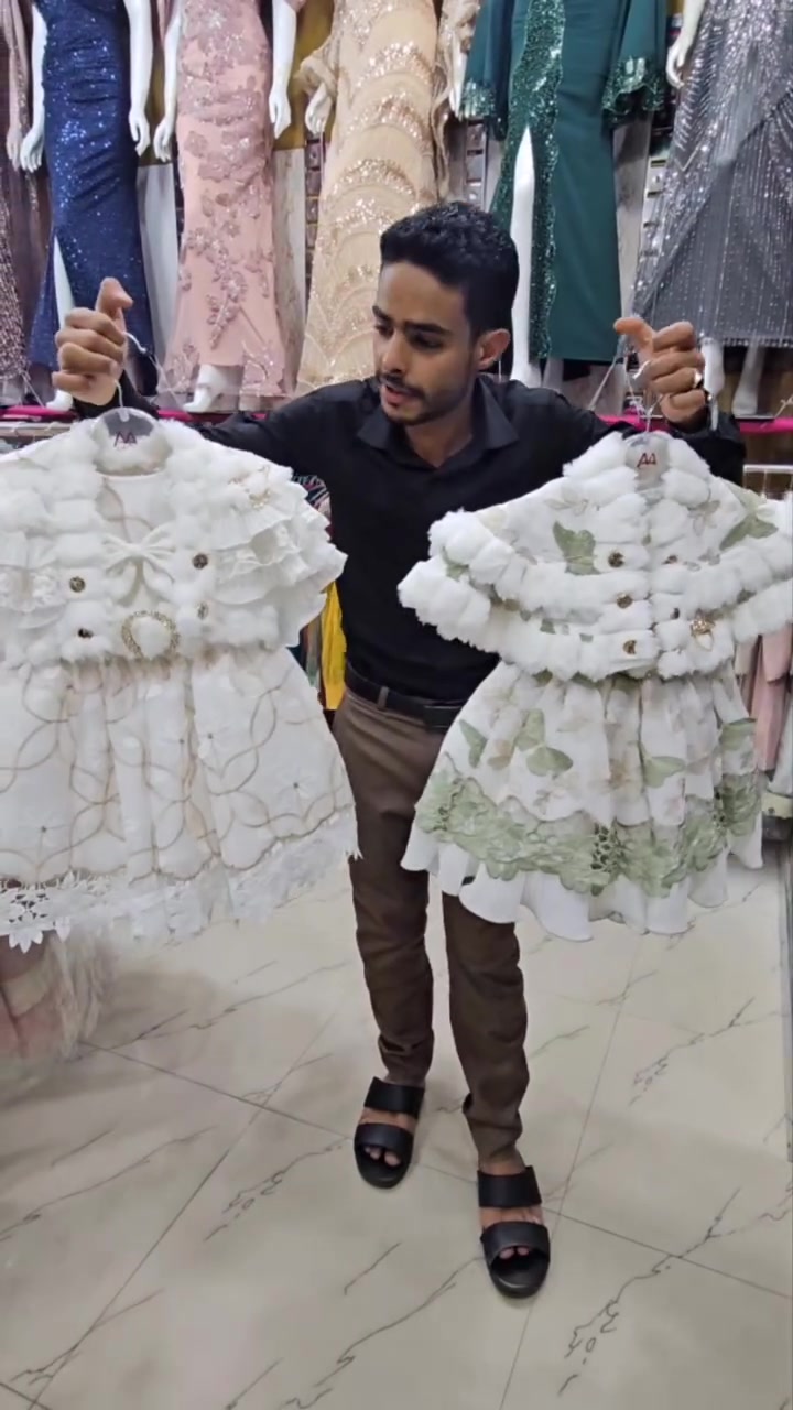 رايكم في فستاين العيد 🤔😍
 #الوردي_للأزياء #اكسبلور @أبرز المعجبين
 #عيد #فساتين


**إذا كنت صاحب هذا الإعلان وتريد حذفه لأي سبب، رجاءا أرسل رسالة إلى الدعم الفني**