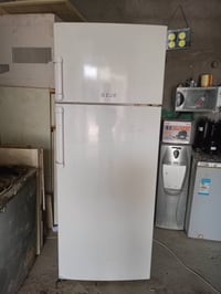 ثلاجة نضيفه • شرط التجميد • ضمان ٦ أشهر