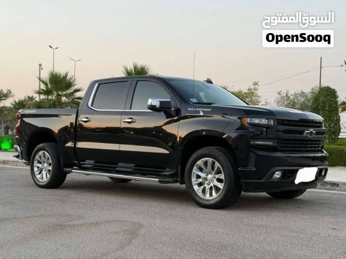 سلفرادو ٢٠٢١ أسود ltz  خليجي 

رقم بغداد باسمي مكانها البصرة

محرك  v8 5300
شاشه كبيره 
بصمه تشغيل 
بصمة ابواب 
بصمتين وياها 
تشغيل عن بعد 
باب طويل بدي قصير
رباعي 4x4
 اوتو ستارت 
شاحن وايرليس
تدفئة تبريد كشنات 
وهواي مواصفات ال ltz 

ويل كب كروم
لايت لد زنون ٣ عدسات
بروجكتر زنون 
شاشه كاميرا
ماشية ٤٥ ألف قابلة للزيادة

الحادث بجم  جاملقين وبنيد ومصلح بقطع غيار أصلية  والباقي كفالة  السعر ٢٧٥ 

مكان السياره البصرة حي الخضراء    
 ***********
